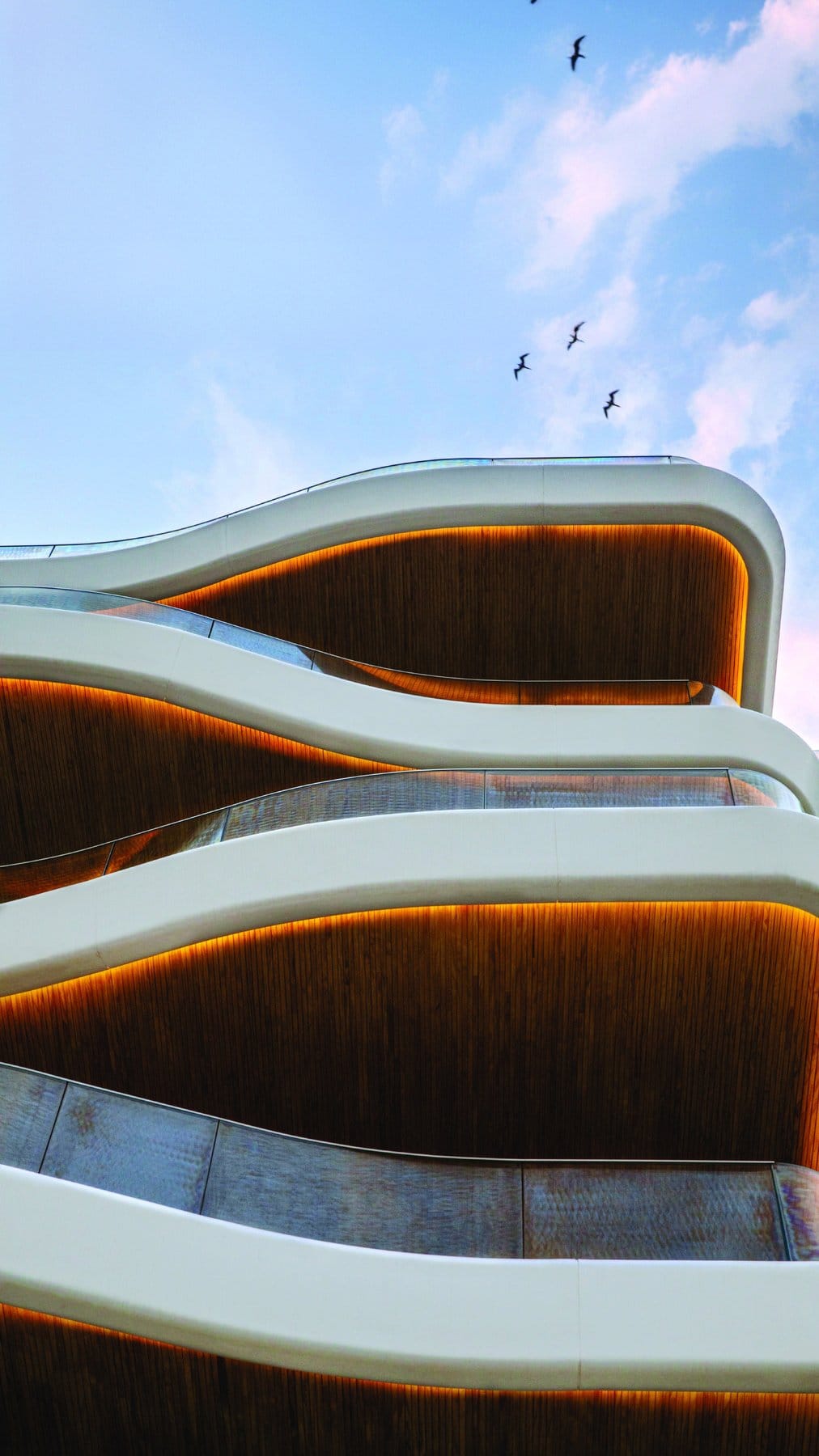 Tom Delfim Moreira — arquitetura de curvas (Gensler)